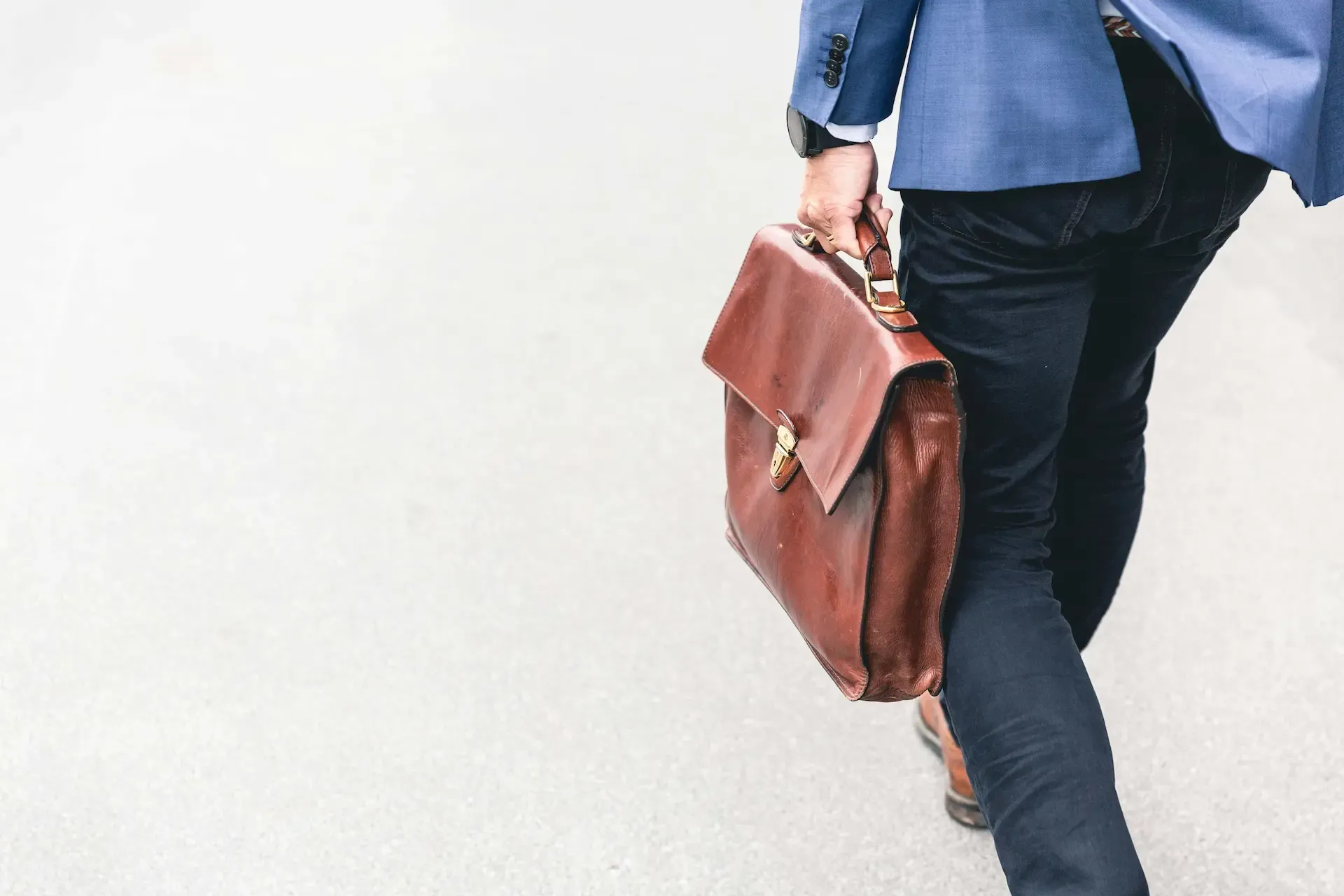 Mann mit Brieftasche.